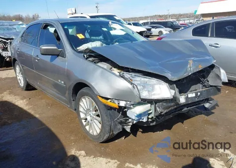 2008 Mercury Milan V6 Premier z USA, uszkodzony, nr VIN 3MEHM08128R636109